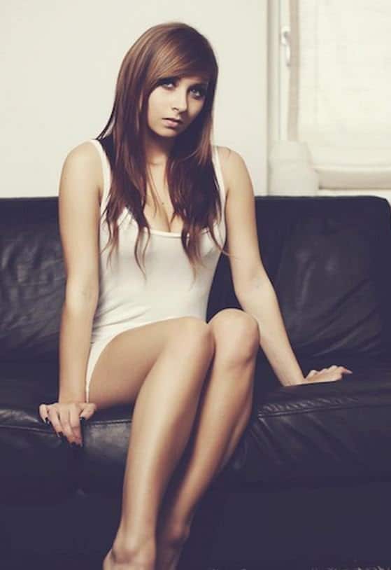 Bomb Nikita Klæstrupappears