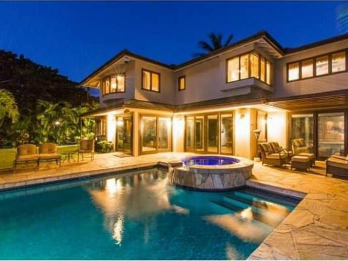 BRUNO MARS Young Celeb Homes