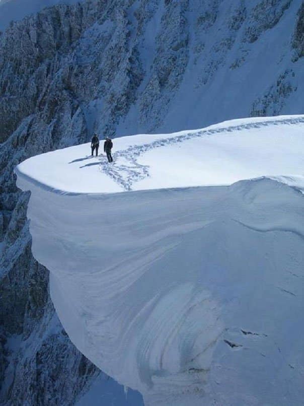 Dean Potter slacklining in Yosemite High Place