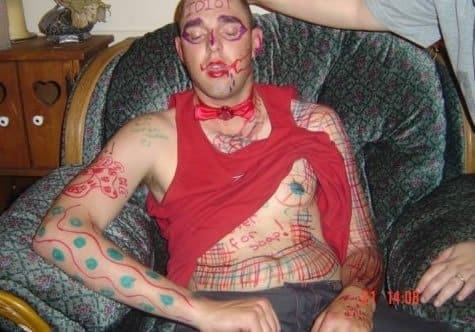 Drunk Fail Friends Drawing on body