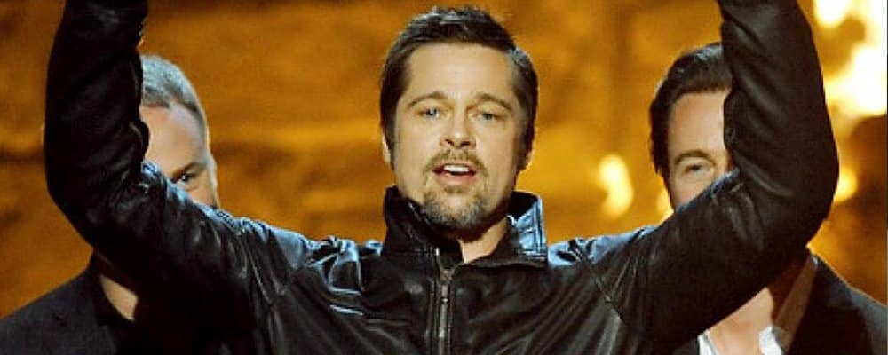 Fight Club Surprising Stories From Behind the Scenes - Brad Pitt Raises Arms in Triumph
