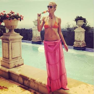 Heidi Klum Bikini Photo