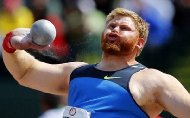He's gonna burst anytime Perfectly Timed Photos
