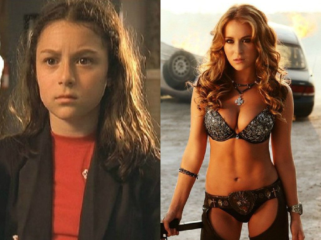 Hot Celebrity Alexa Vega