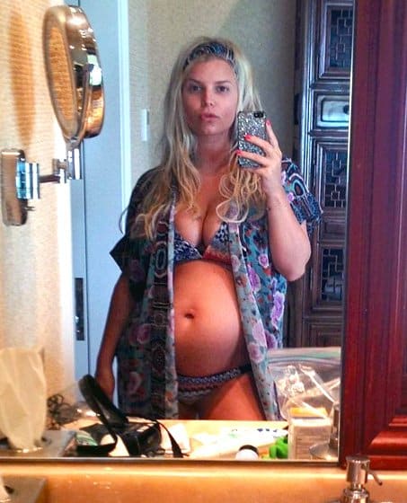 Jessica Simpson Pregnant Celebrities