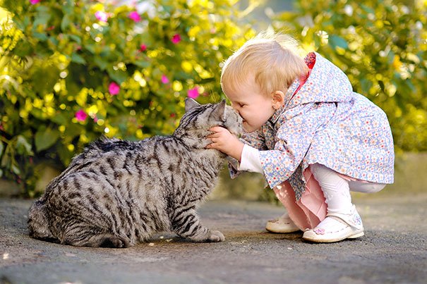 Kids & Cat