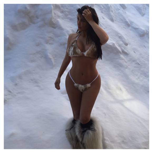 kim kardashian Bikini Photos