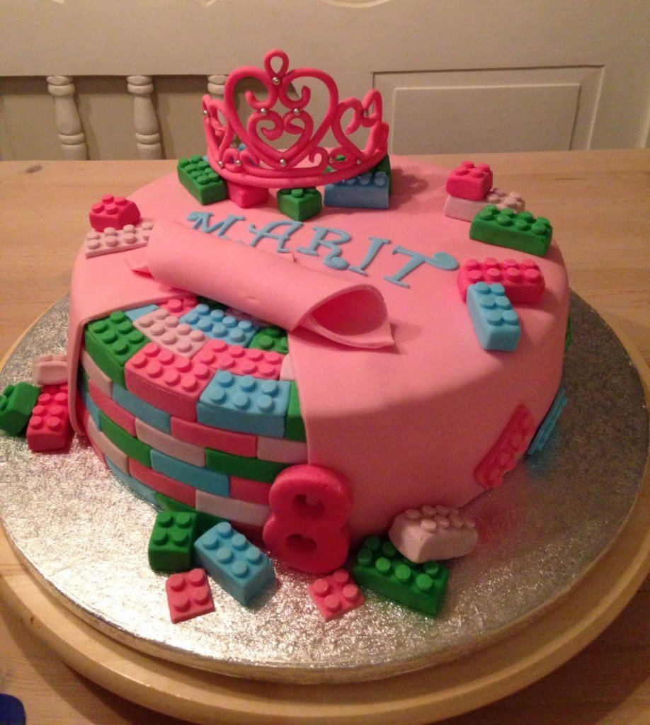 Lego Cake 8 Girls
