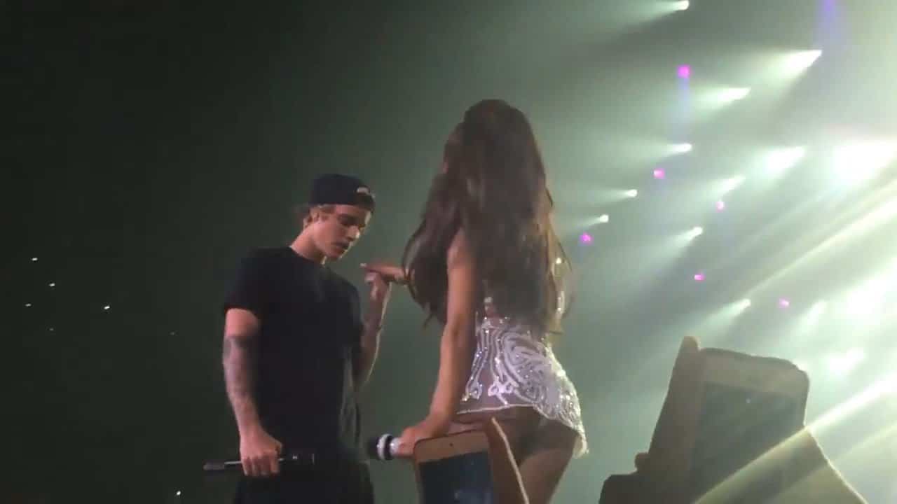 Ariana Grande & Justin Bieber – All That Matters