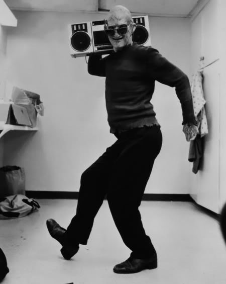 Robert Englund on set of Nightmare on elm street Rare Photos