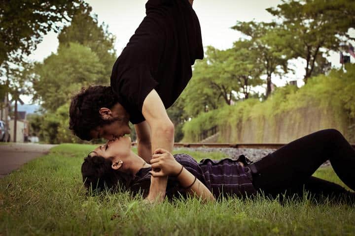 Romantic Kiss for New Years Eve - Handstand