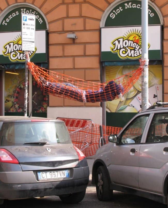 Sleep in publics