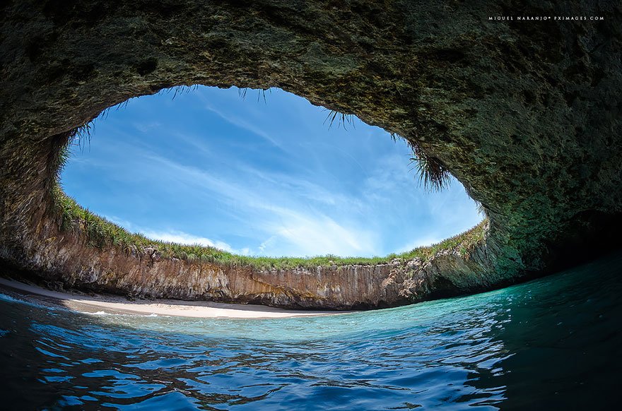 Special Beaches 4 Hidden Beach