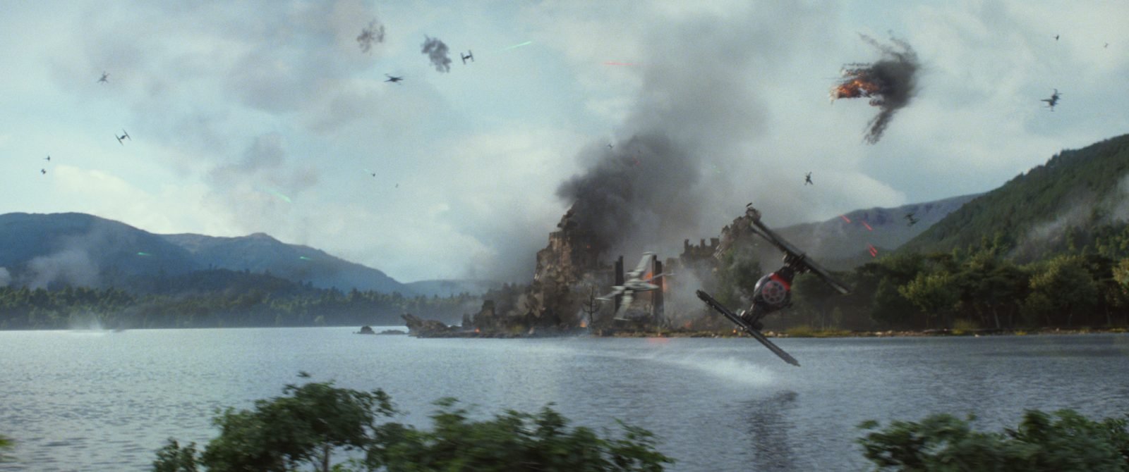 Star Wars VII The Force Awakens 7 - Tie Fighter above water