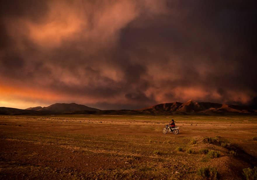 Sunset Rider travel Paradise