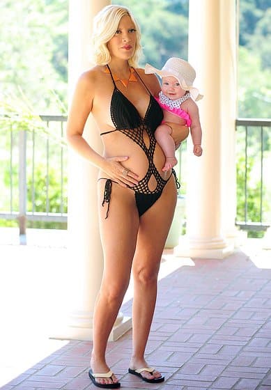 Tori Spelling Pregnant Celebrities