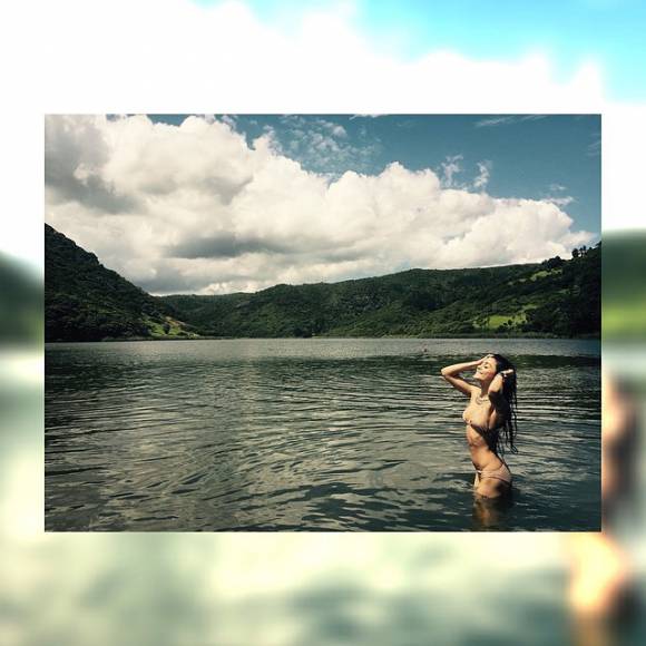 Vanessa Hudgens Bikini Photos